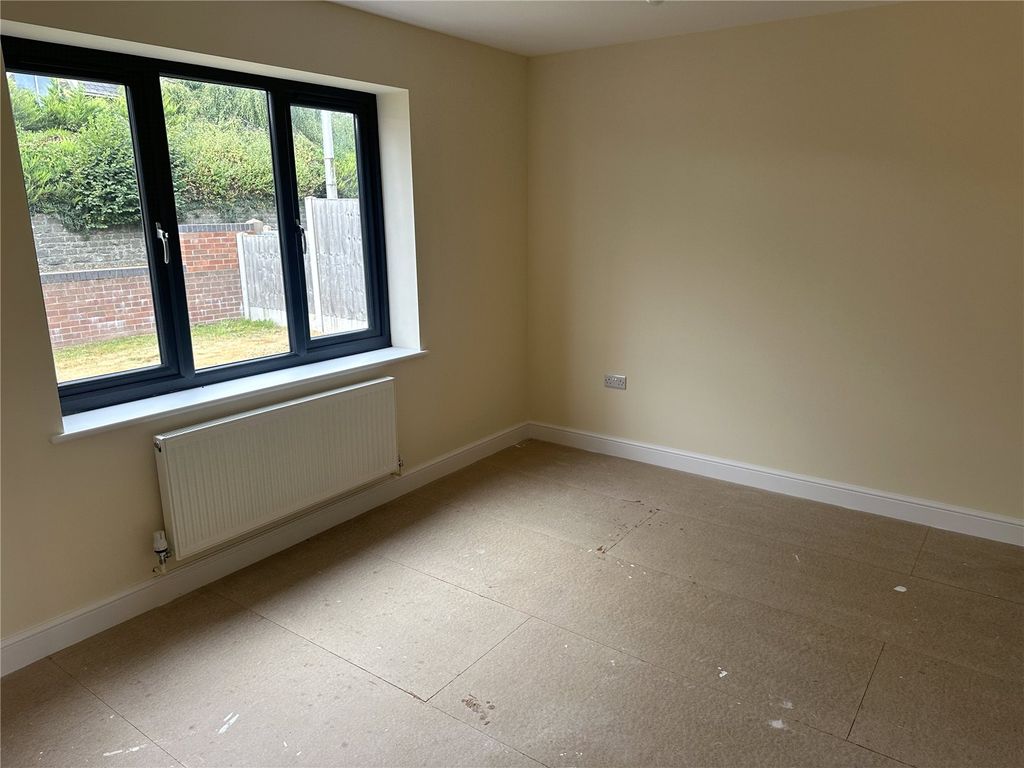 Property photo 3 of 13 Picture No. 04