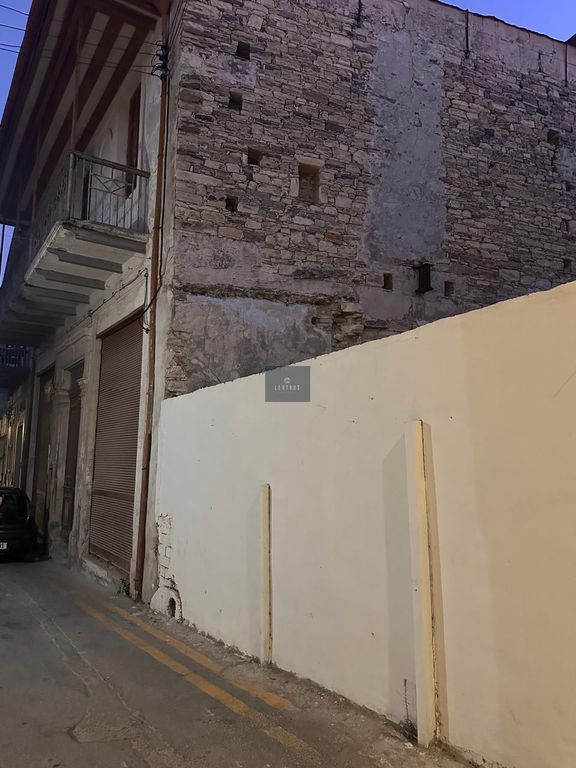 Property photo 1 of 1