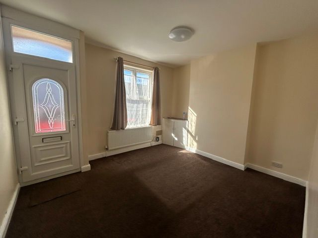Property photo 2 of 26