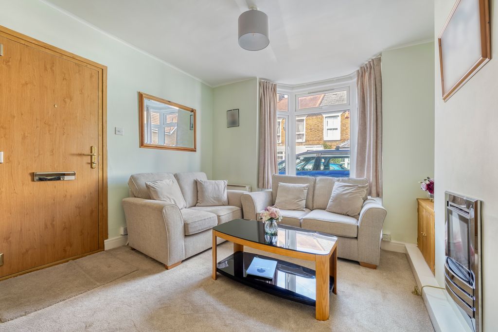 Property photo 2 of 10 Picture No. 04