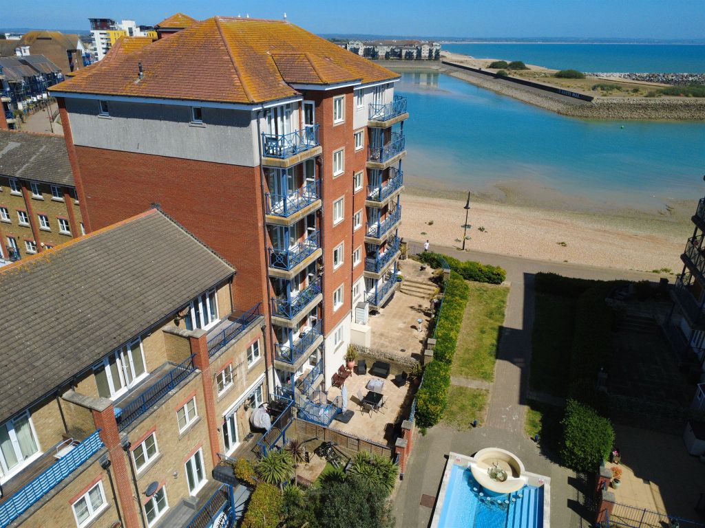 Property photo 2 of 29