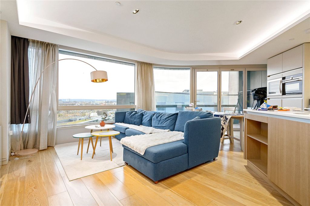 Property photo 1 of 19 Reception Room