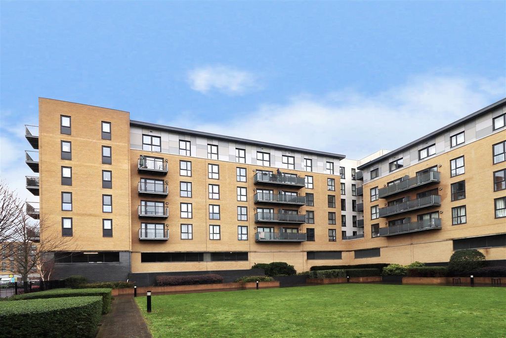 Property photo 1 of 13 Front