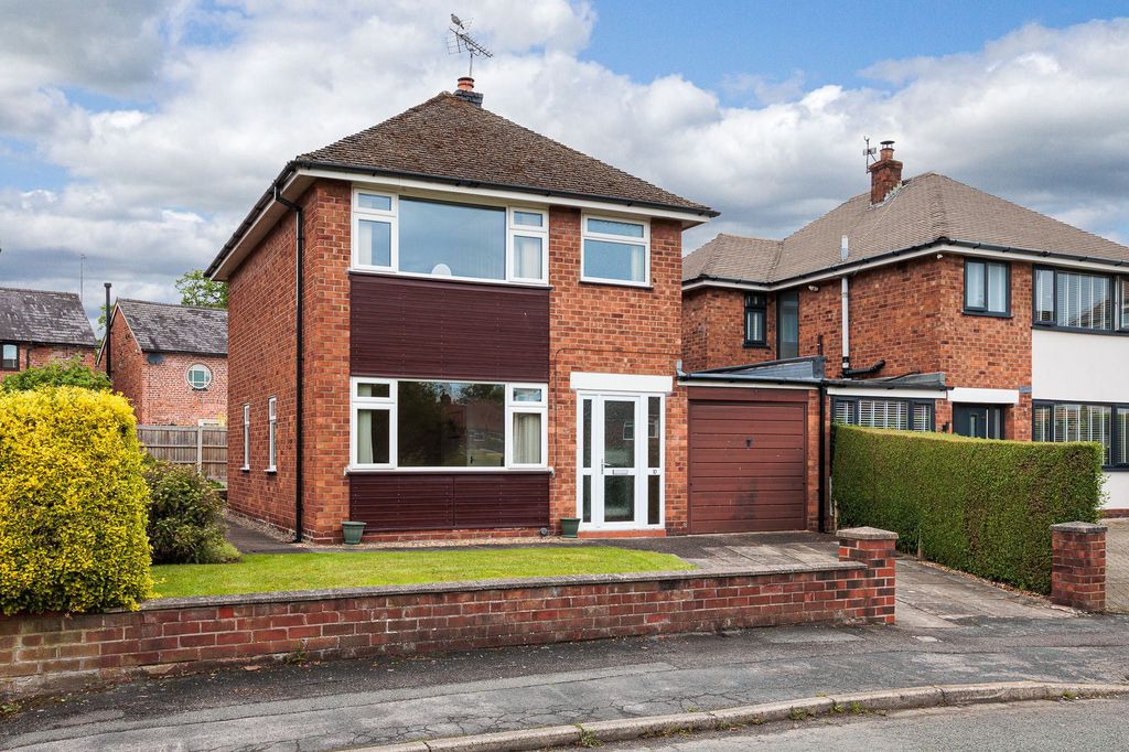 Property photo 1 of 16