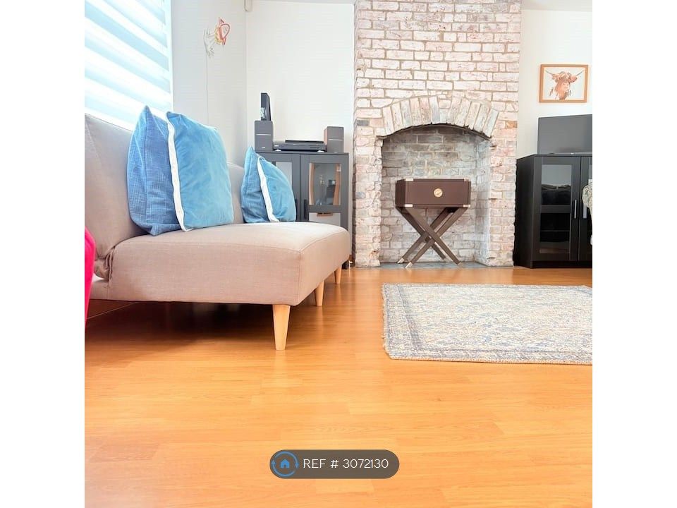 Property photo 3 of 23