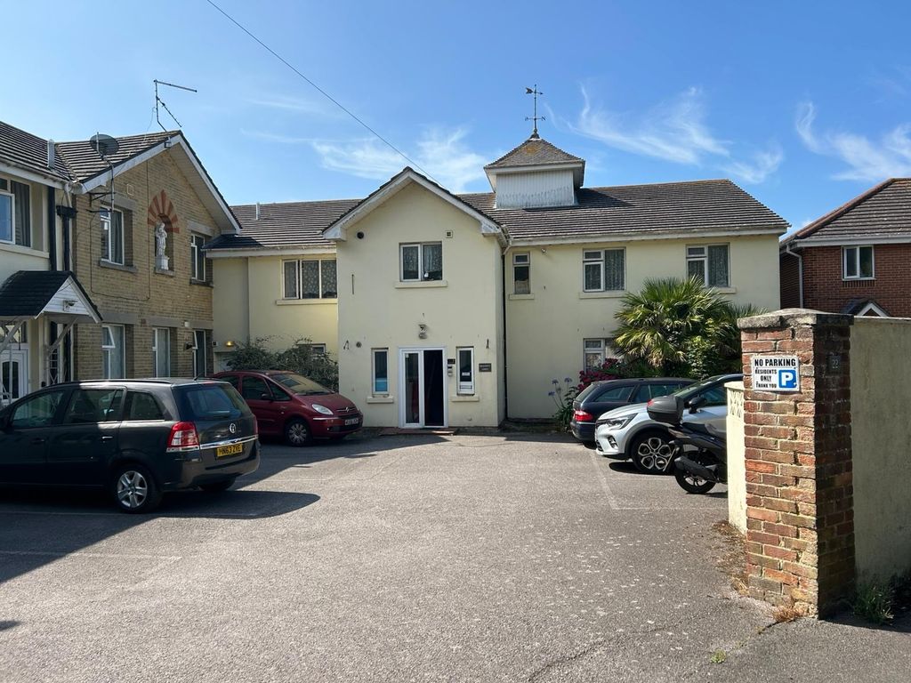 Property photo 2 of 3 E17Fcd14-2694-4c77-95Fe-44A65Ba3Ceb0.Jpg