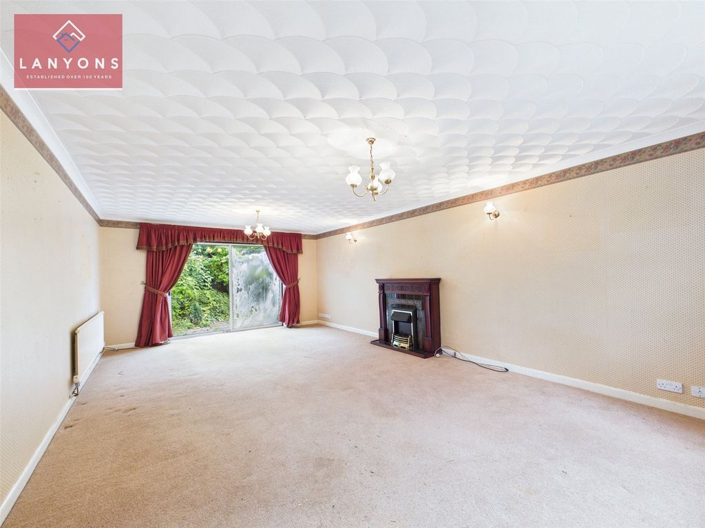 Property photo 2 of 34 Picture No. 02