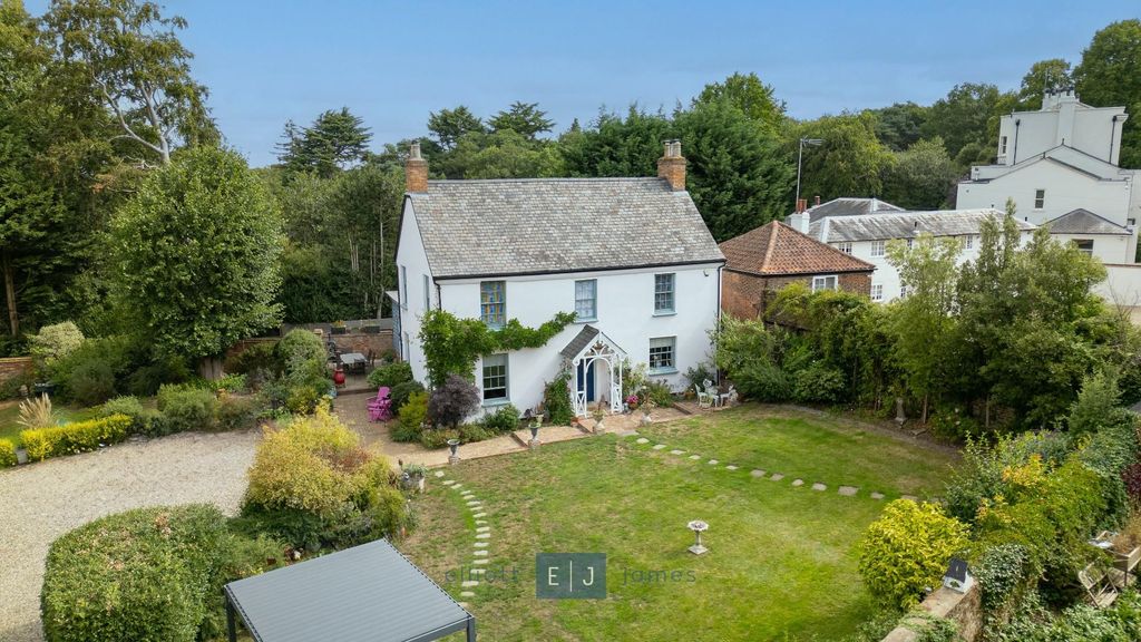 Property photo 1 of 31 Dower House (Blue Sky).Jpg