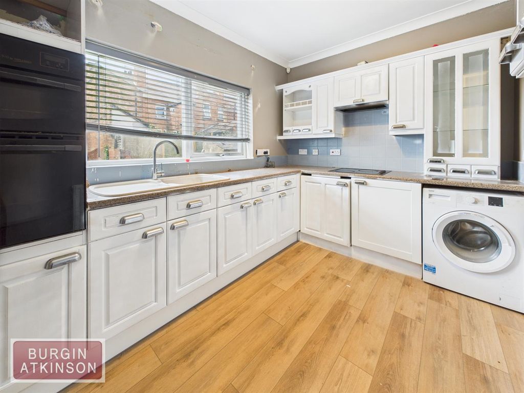 Property photo 2 of 35 Cam01619G0-Pr0148-Still015.Jpg