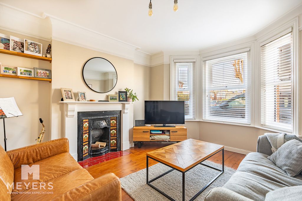 Property photo 3 of 16