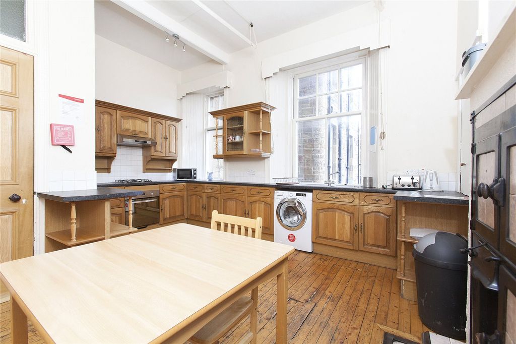 Property photo 3 of 13 Photo 3