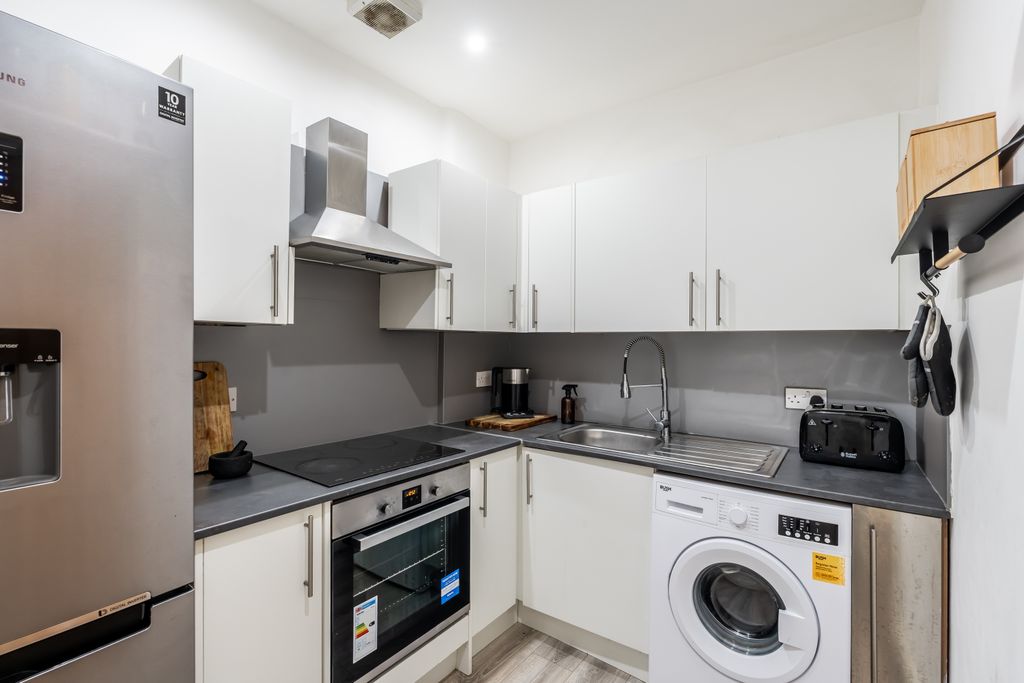 Property photo 2 of 15 Property Image 2