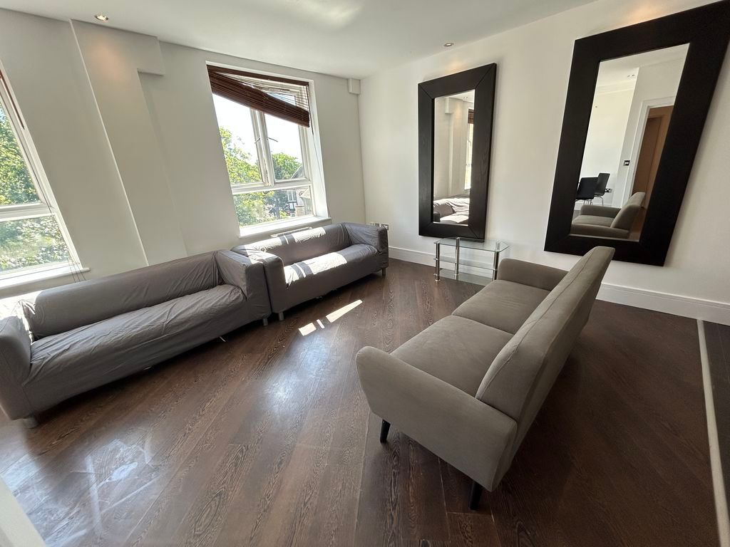 Property photo 1 of 9 Photo 6