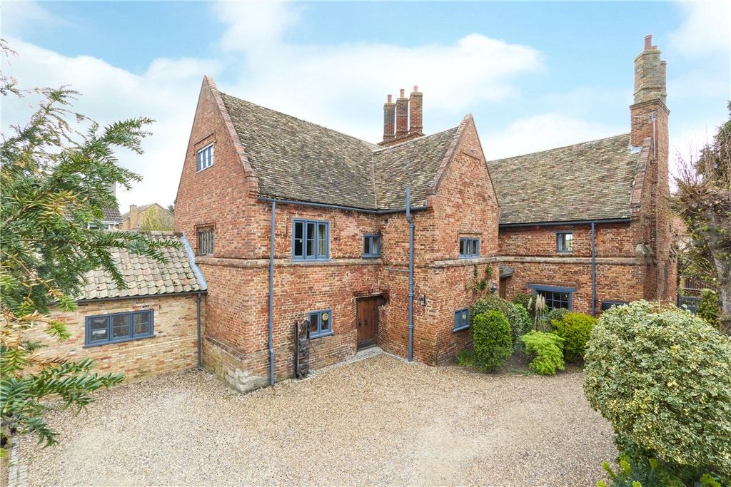 Property photo 1 of 33 Picture No. 03