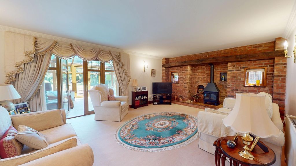 Property photo 3 of 52 4239676