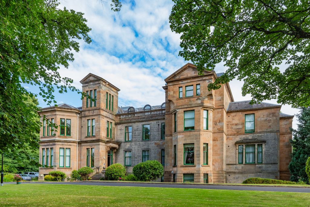 Property photo 1 of 14 Flat 10 Barshaw House, Pa1 3Jh L-27