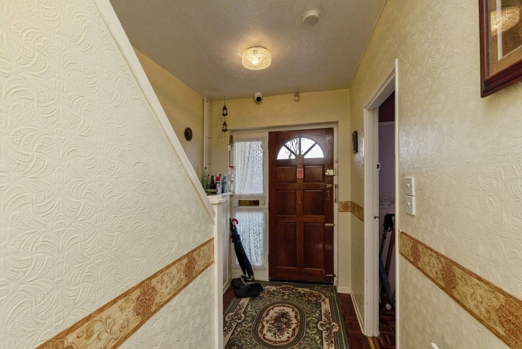 Property photo 2 of 23 Pbox-Img.Jpg