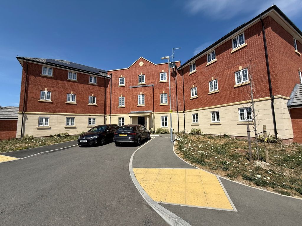 Property photo 1 of 8 4279560