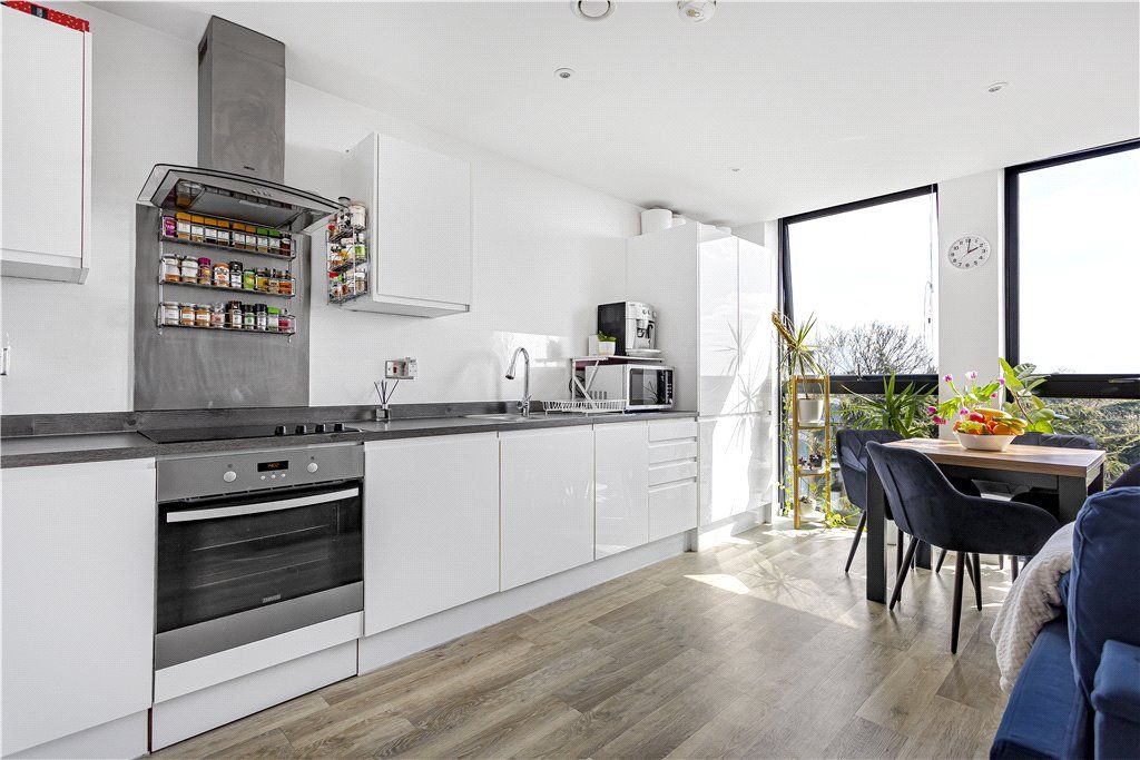 Property photo 1 of 24 Reception/Kitchen