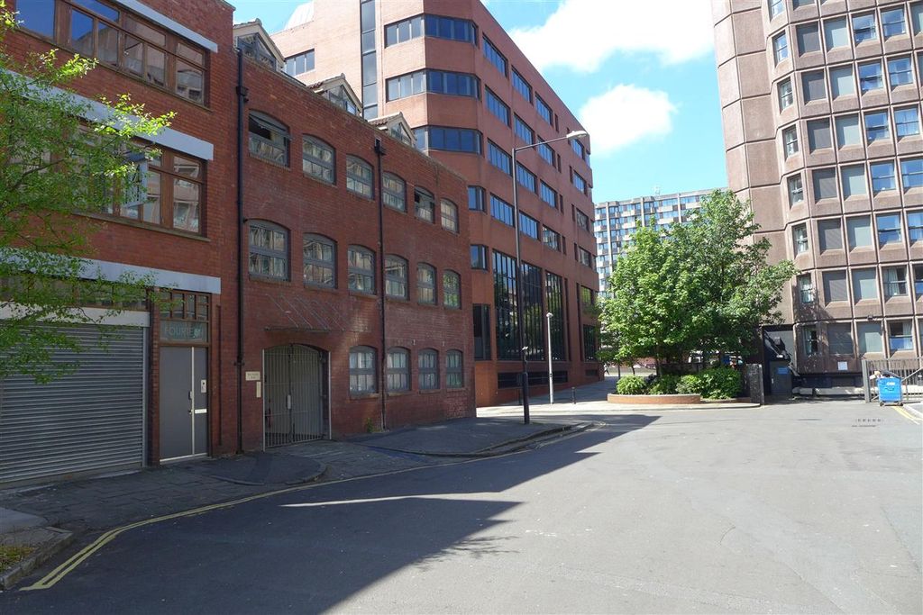 Property photo 1 of 9 Main Picture