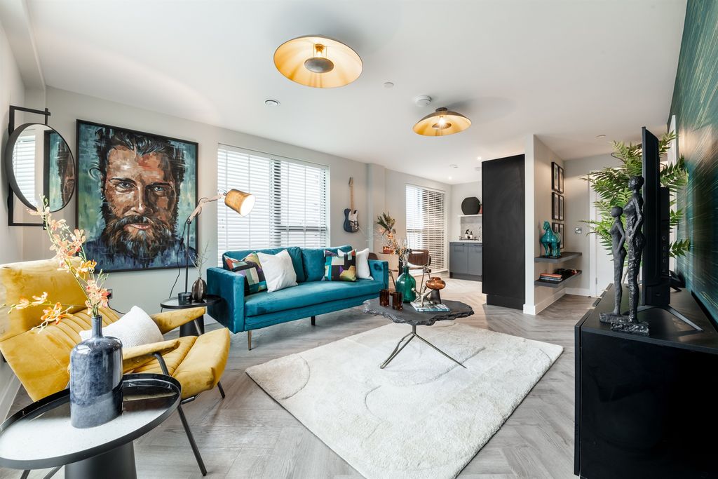 Property photo 2 of 9