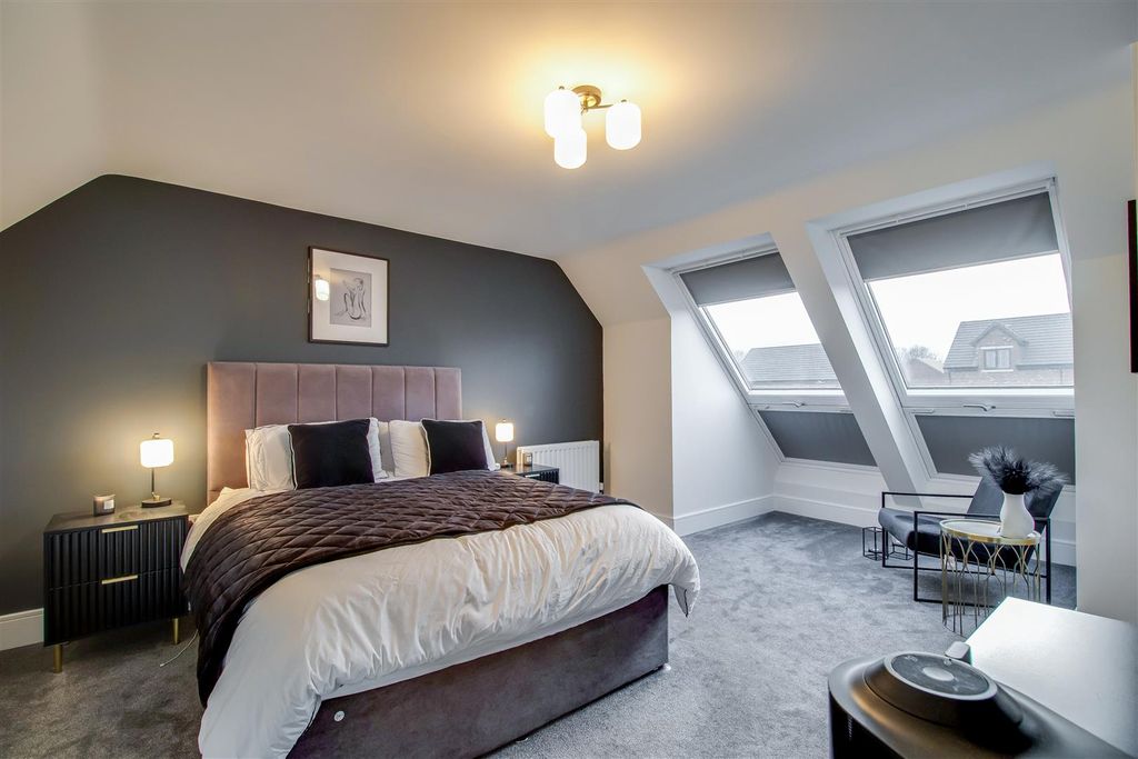 Property photo 3 of 25 Bedroom One