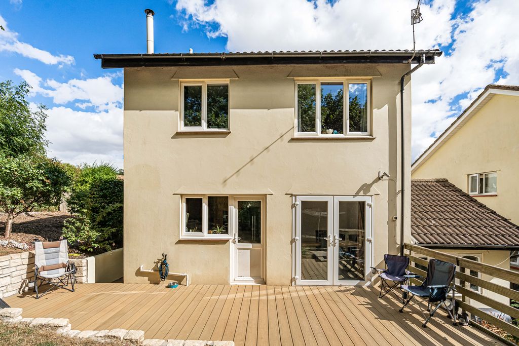 Property photo 2 of 22