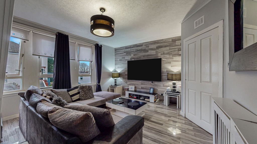 Property photo 2 of 24 18-Print-182 Cloberhill Road_15