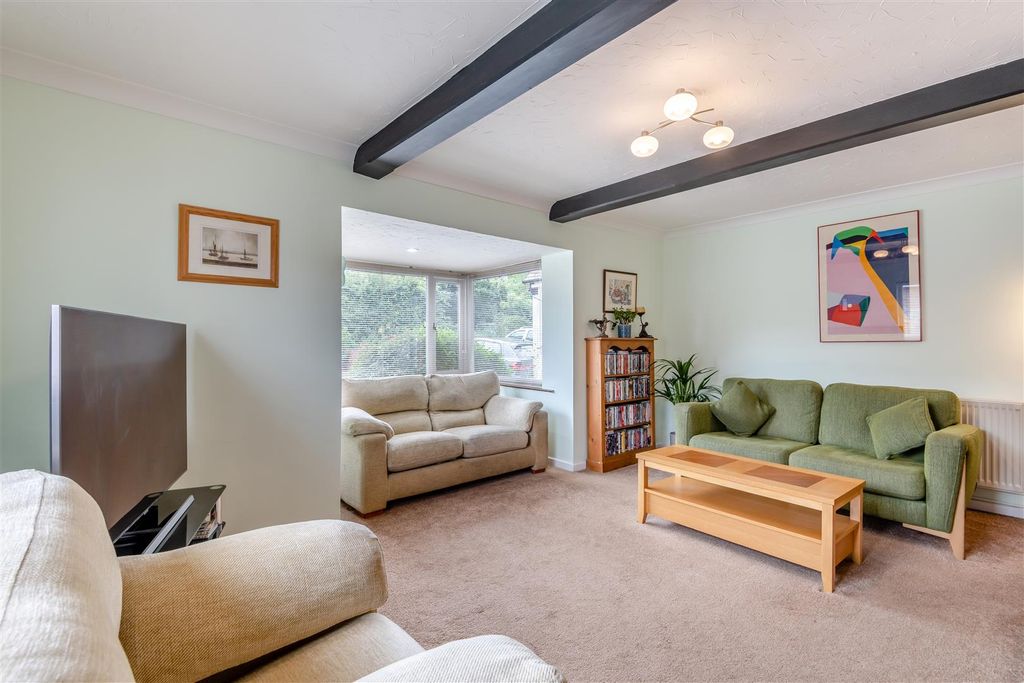 Property photo 3 of 18 8658069-Interior18.Jpg