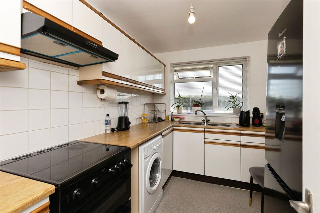 Property photo 3 of 9 Picture No. 09