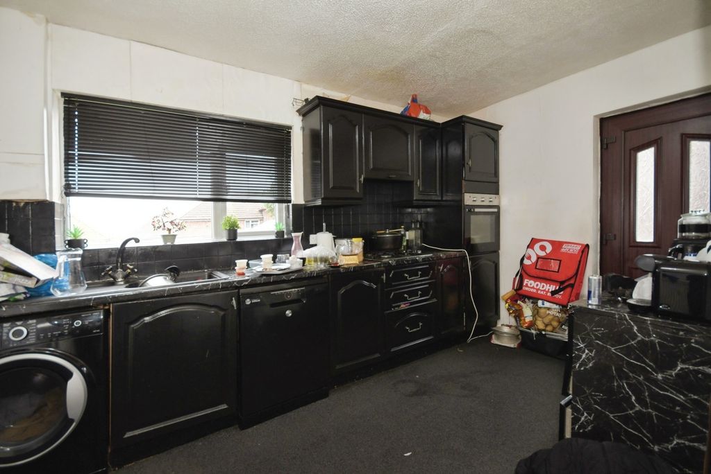 Property photo 3 of 17 Pbox-Img.Jpg