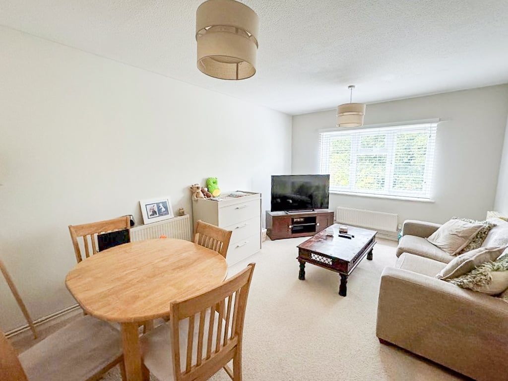 Property photo 3 of 9