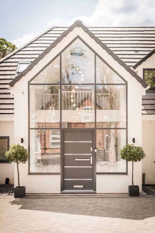 Property photo 3 of 52