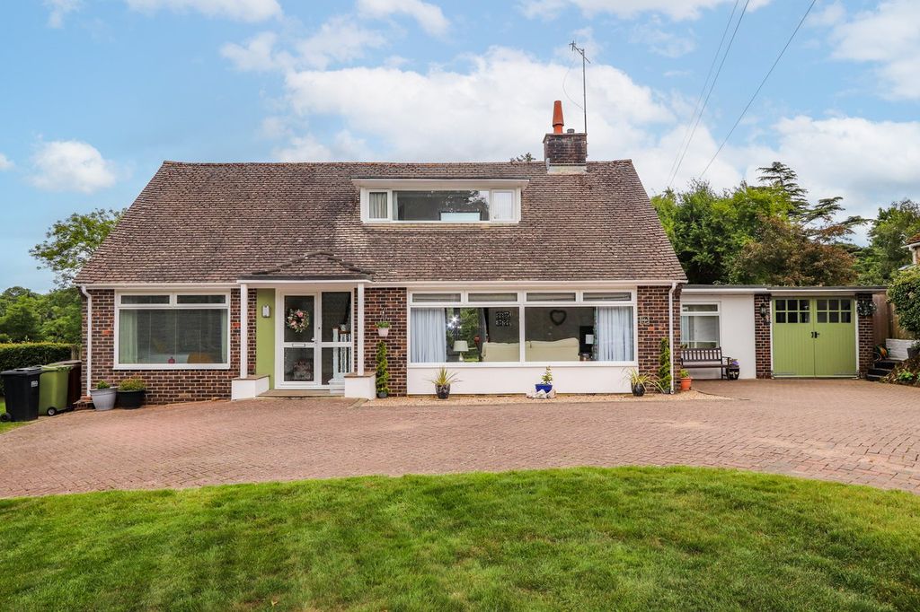 Property photo 1 of 24