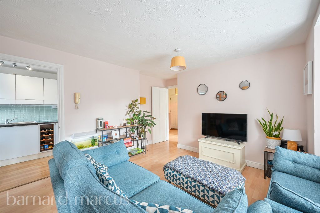 Property photo 2 of 9