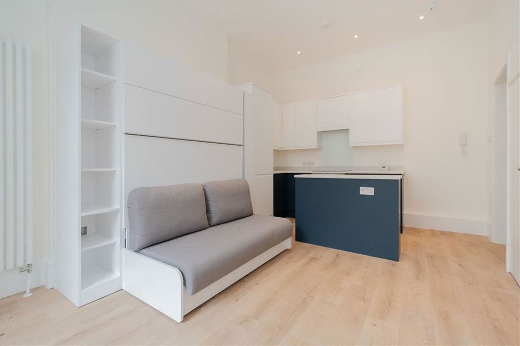 Property photo 2 of 4