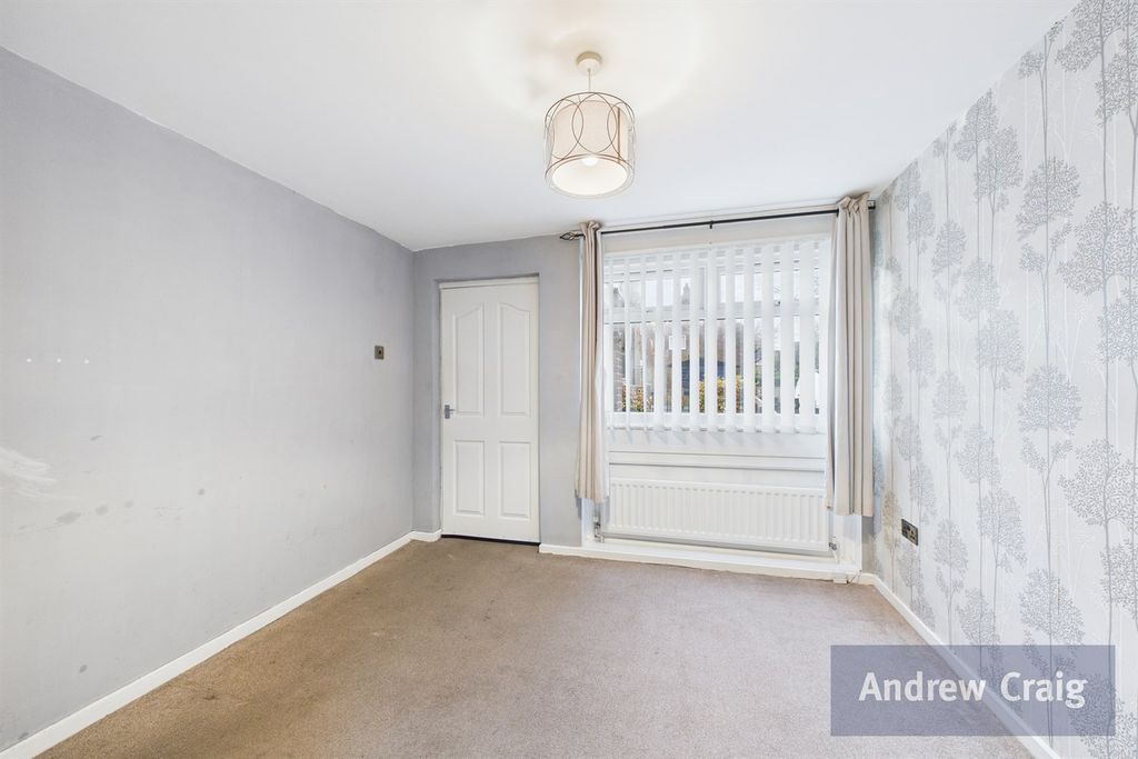 Property photo 3 of 8 Dining Room