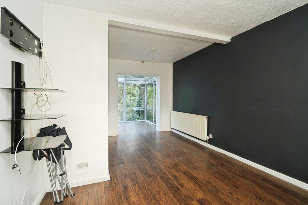 Property photo 3 of 12 Image 2
