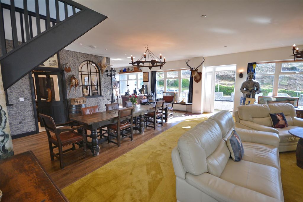 Property photo 1 of 37 Mwg_8346.Jpg