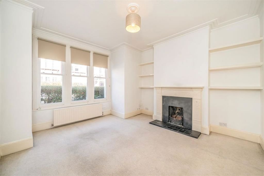 Property photo 2 of 8