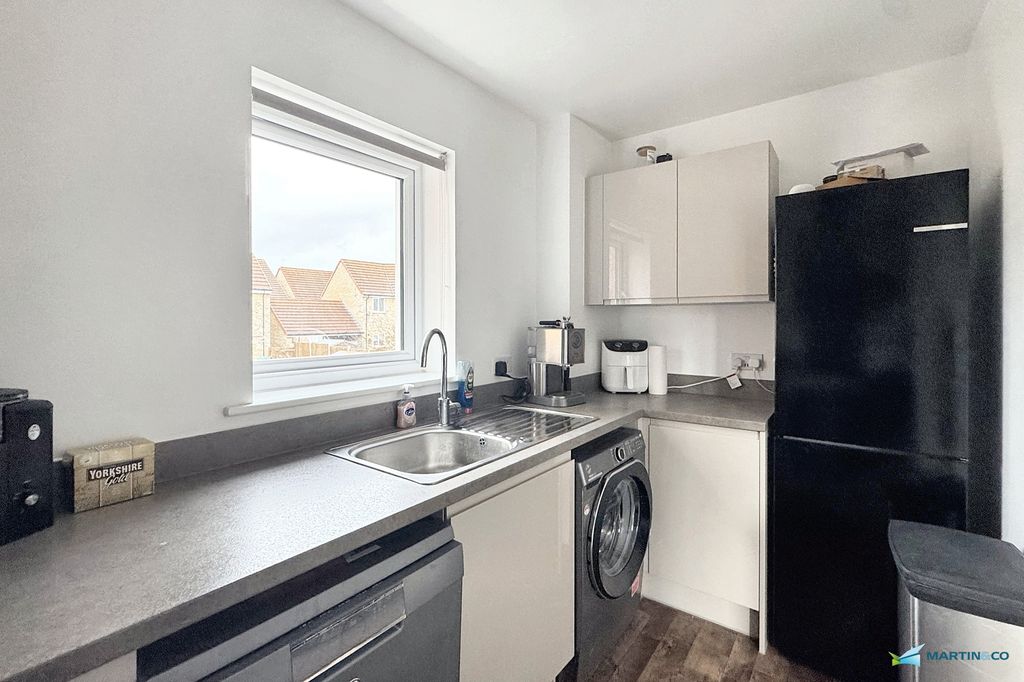 Property photo 3 of 11 Img_2996