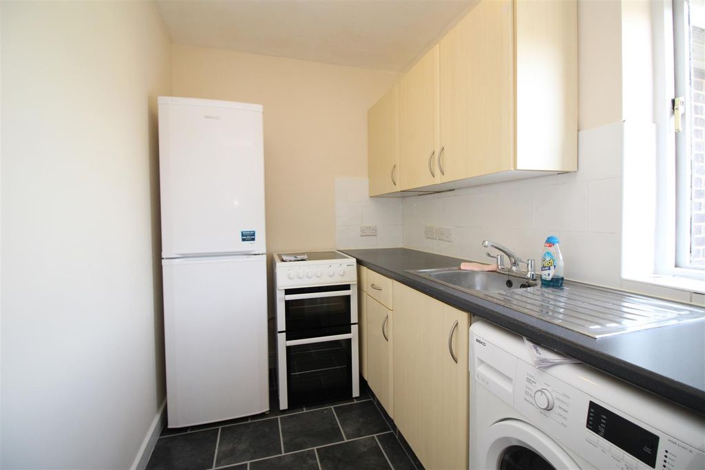 Property photo 3 of 4 Kitchen.Jpg
