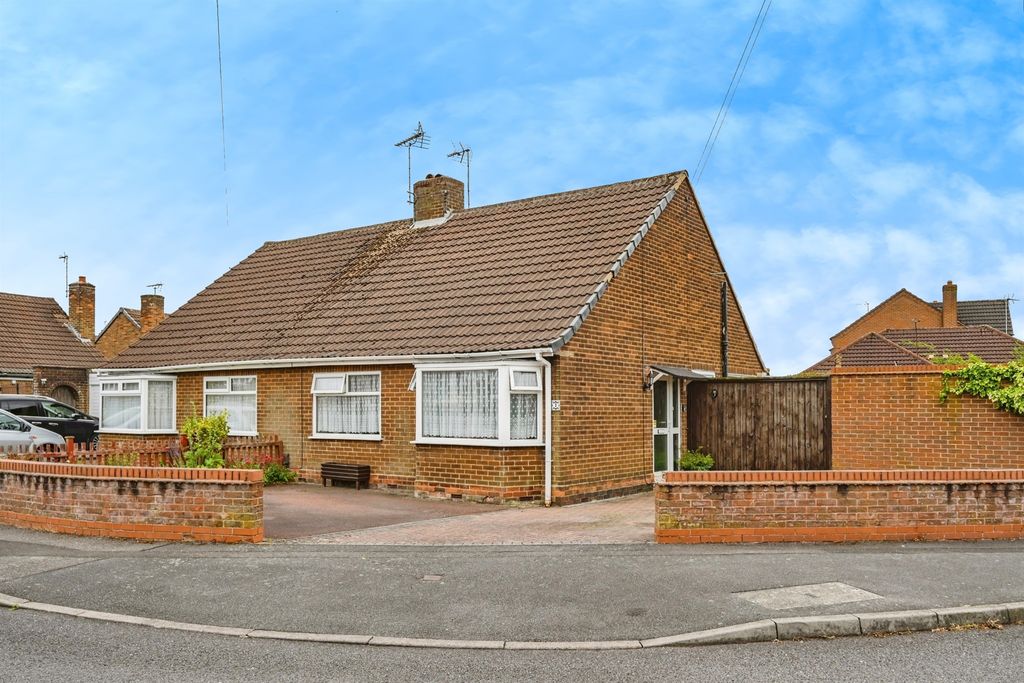 Property photo 2 of 17