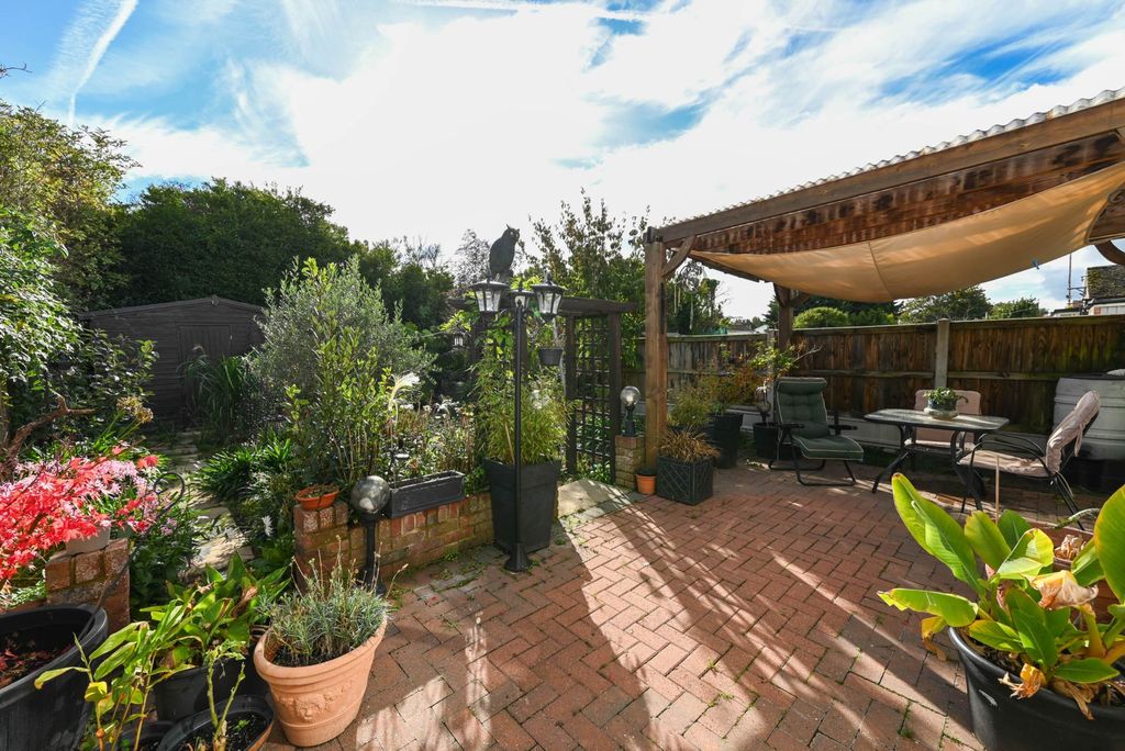 Property photo 3 of 14