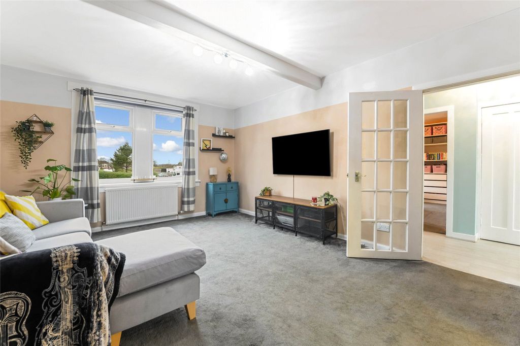 Property photo 2 of 23 Picture No. 02