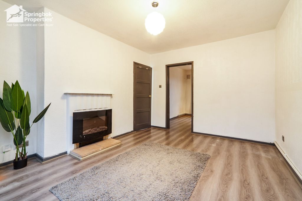 Property photo 3 of 12 Image 2