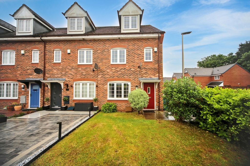 Property photo 1 of 24