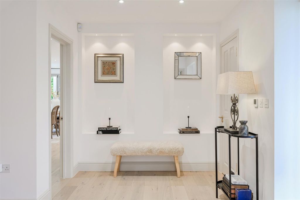 Additional image 8 of 5 bed detached house for saleCaversham Close, Coulsdon CR5