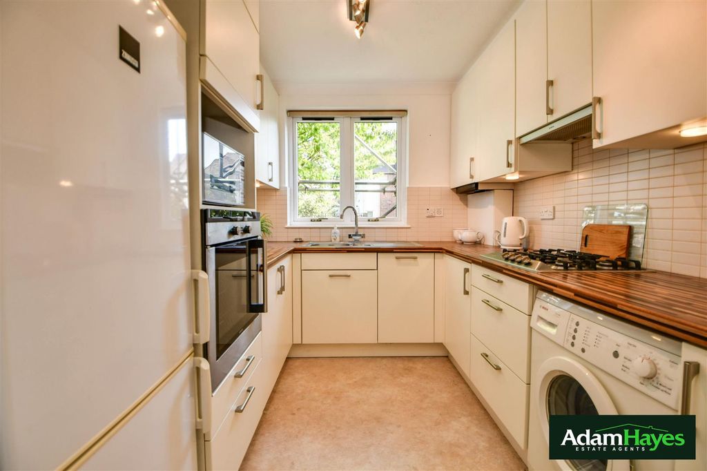 Property photo 3 of 7 Dsc_4566-Dsc_4568.Jpg