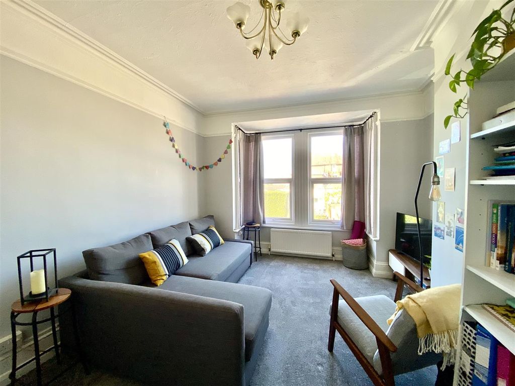 Property photo 3 of 8 Img_5139.Jpg